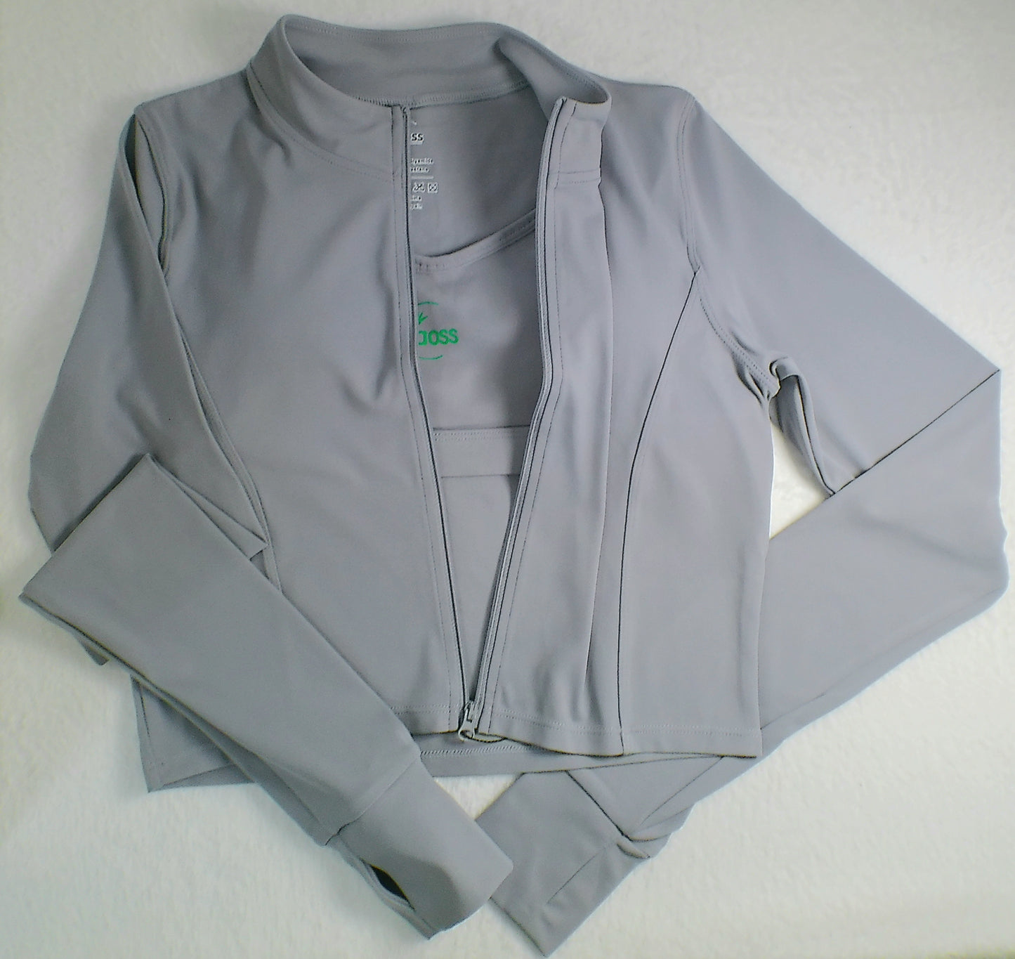 Set Deportivo Taoss 3 en 1 Versátil, Sudadera, Top y Malla Fit-Sculpt