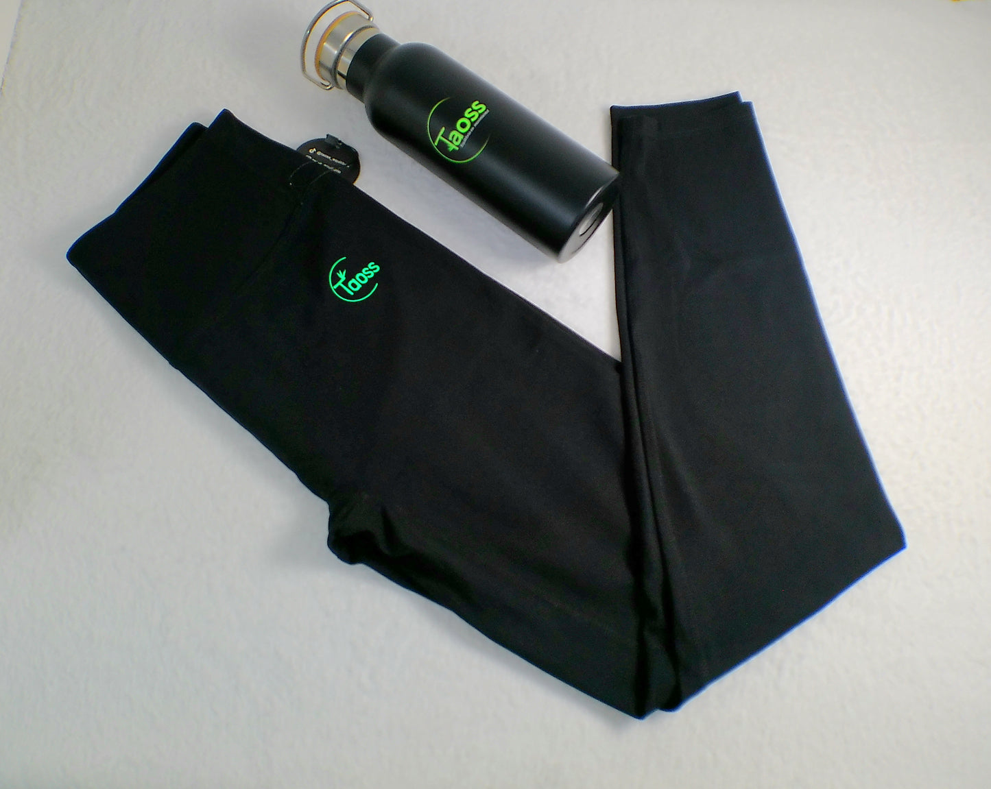 Set Deportivo Taoss 3 en 1 Versátil, Sudadera, Top y Malla Fit-Sculpt